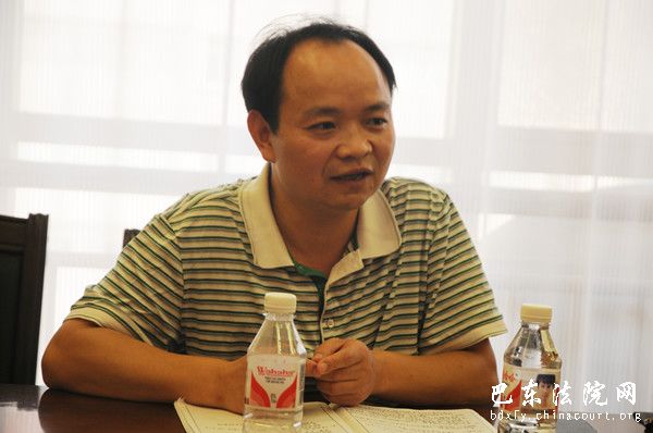 利川法院审管办主任胡兴国交流发言.jpg