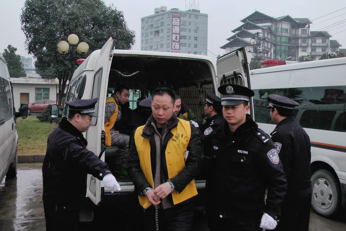 何华明.jpg