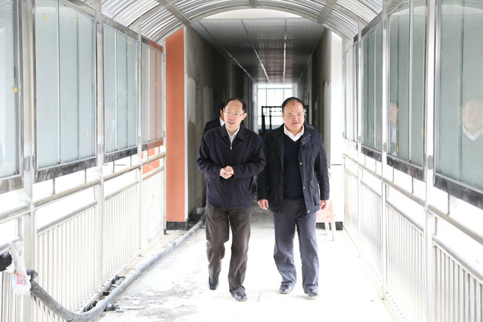 查看审判法庭.jpg