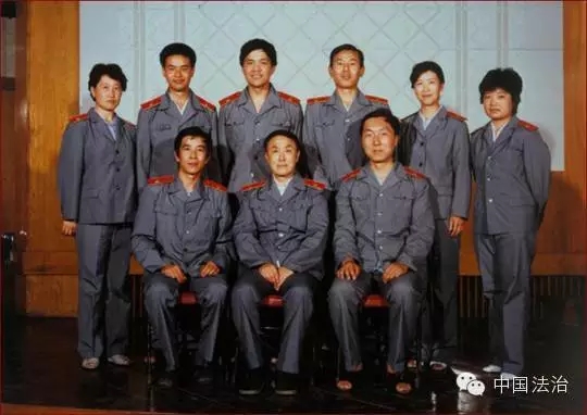 1984款法官制服春秋装.webp.jpg