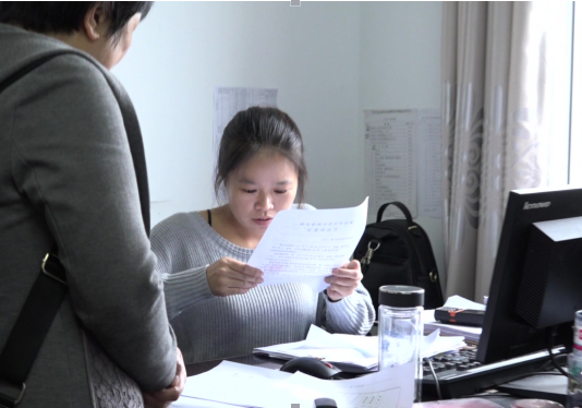 利川市法院:为工作不顾小家 铸天平永不言弃——冉艳蓉1.png 利川市法院:为工作不顾小家 铸天平永不言弃——冉艳蓉1.png